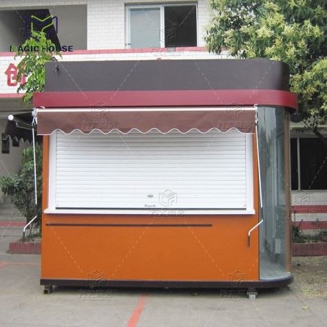 דוכן אוכל מטלטלין המיועד לחנות גלידות